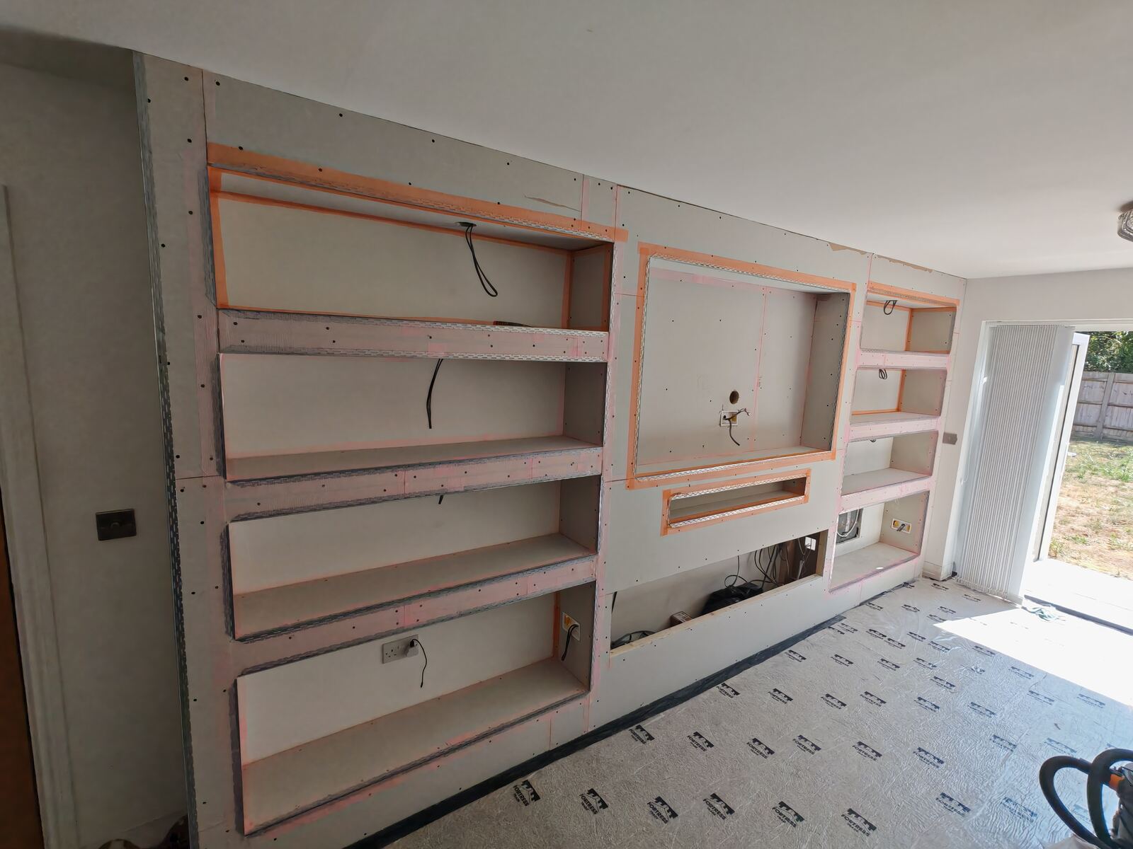 Plasterboard and MDF panel fitting